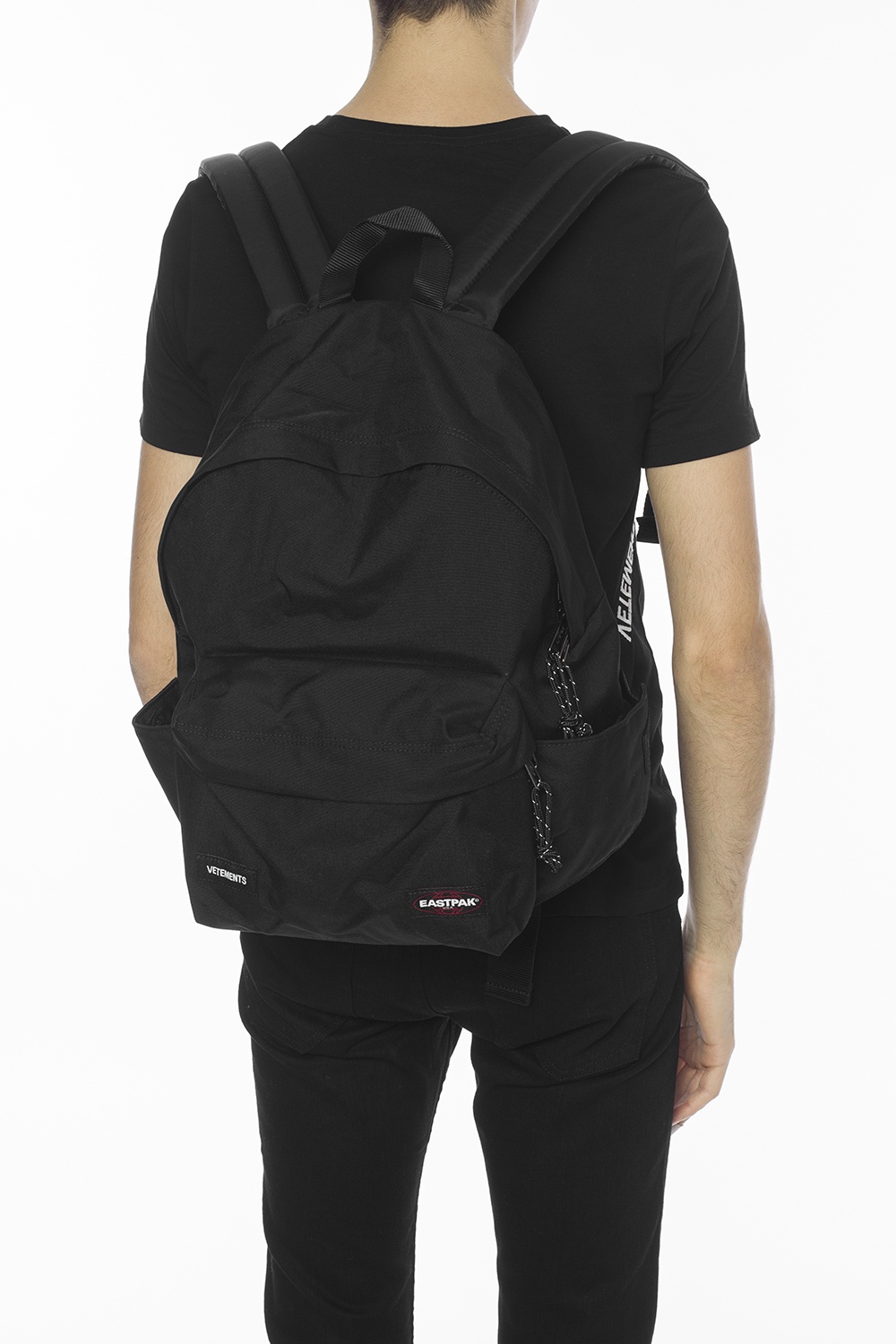 Vetements best sale x eastpak